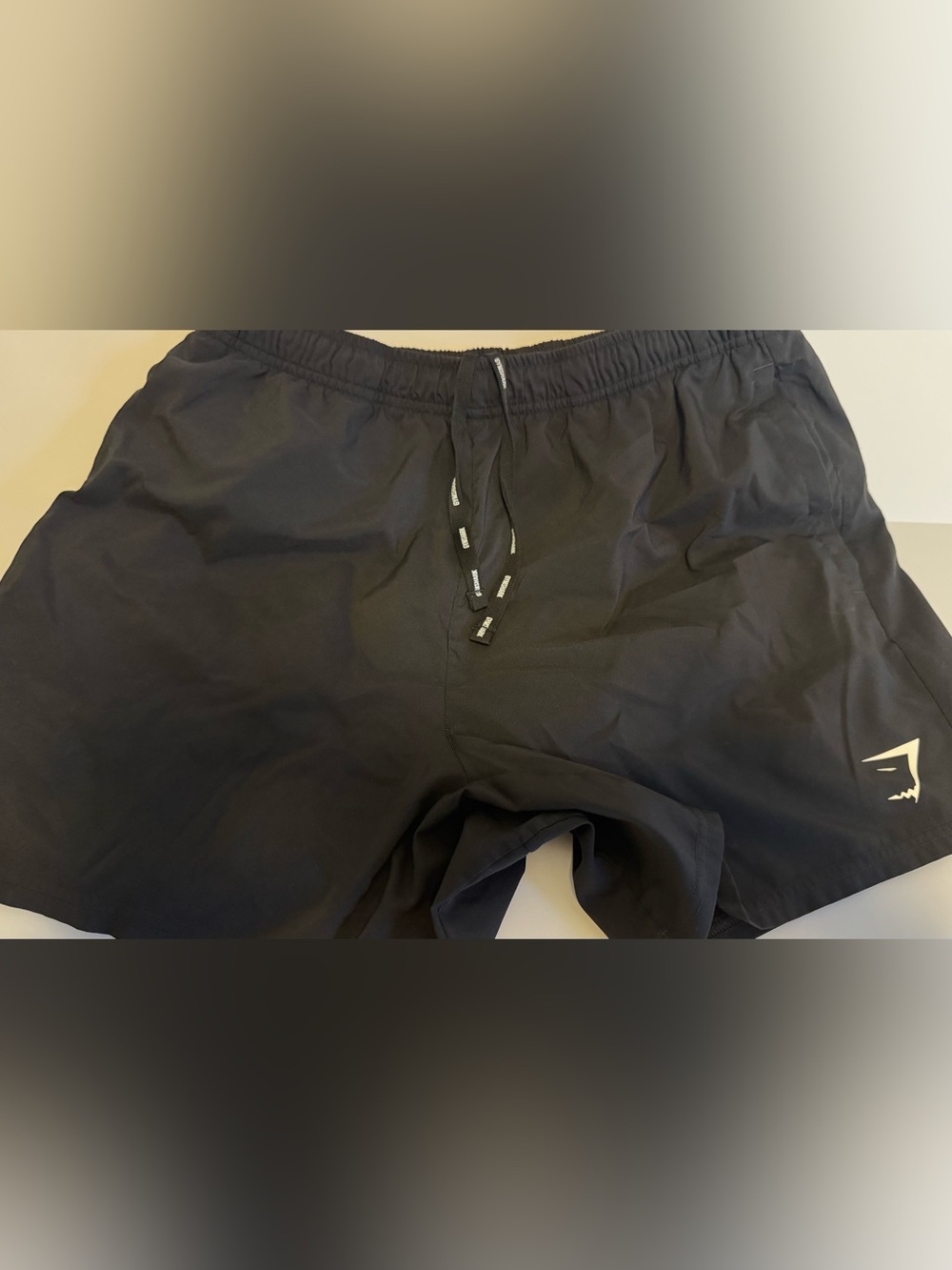 Men’s Gymshark shorts black Medium 5in